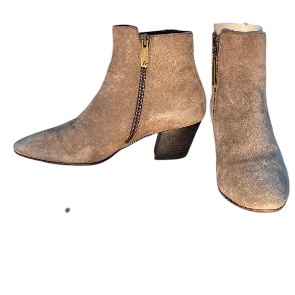 Aquatalia Faylynn Pebbled Suede Chelsea boot, made in Italy. GUC Size 6 1/2 - Picture 4 of 12